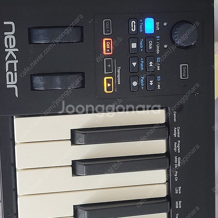 넥타 임팩트 GX61 마스터키보드--1