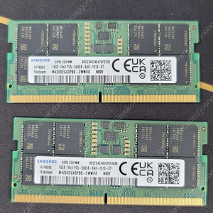 노트북 삼성 메모리 (PC5-5600 16G) 두개 일괄 판매합니다.