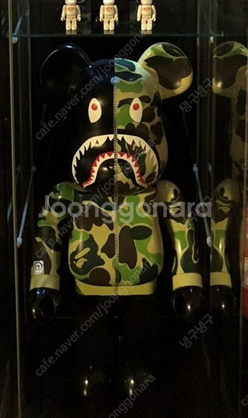 베어브릭 x 베이프 카모 그린 1000% 판매합니다. ...--0