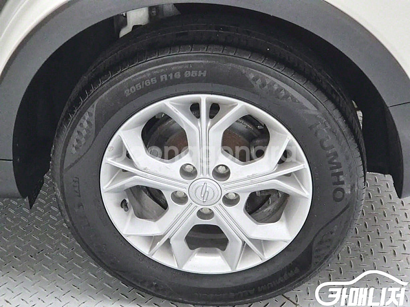 베리 뉴 티볼리 2WD 가솔린 1.5 2022 년 중고...--9