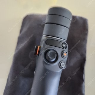 DJI 오즈모 모바일6 휴대폰 짐벌 플래티넘 그레이 새...--3
