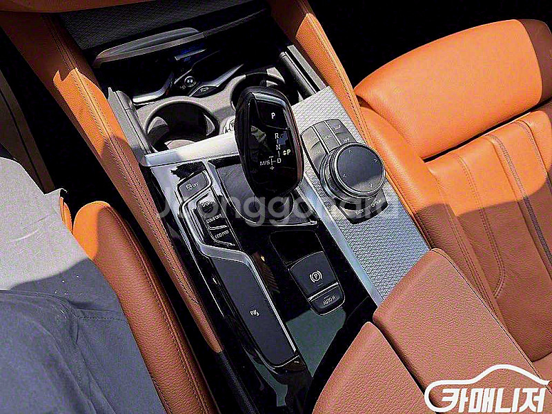 5시리즈 (G30) 520d xDrive M 스포츠 플...--3
