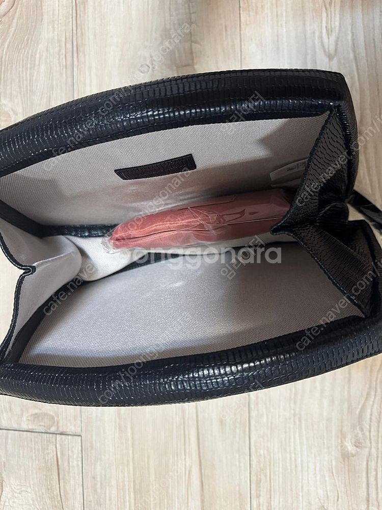 아카이브 앱크 쉘 숄더백 리자드 블랙 새상품--2