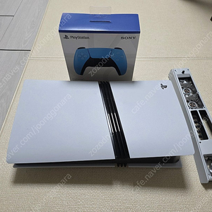 ps5 pro + 듀얼쇼크 미개봉(하늘색) 판매합니다