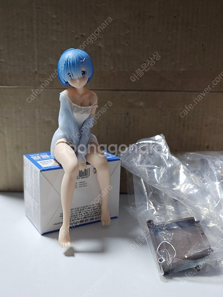 리제로 렘,람 경품 피규어 팝니다--1