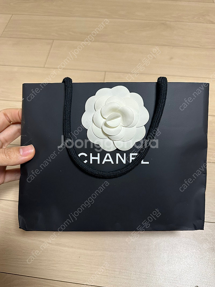 샤넬 보이 카드지갑 램스킨 은장 65만원--0