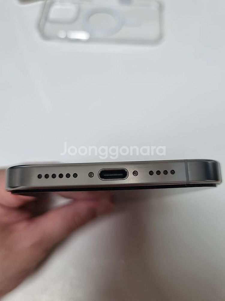 아이폰 16프로맥스 화이트티타늄 256G 자급제--5