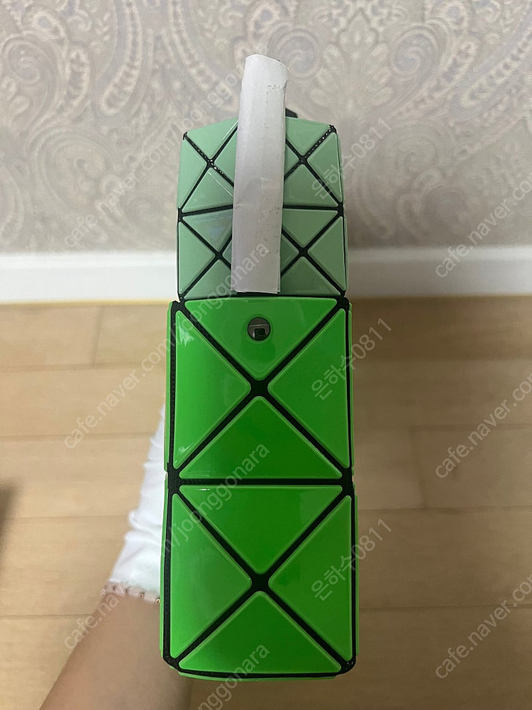 바오바오 루센트 크로스 바디백 이미지