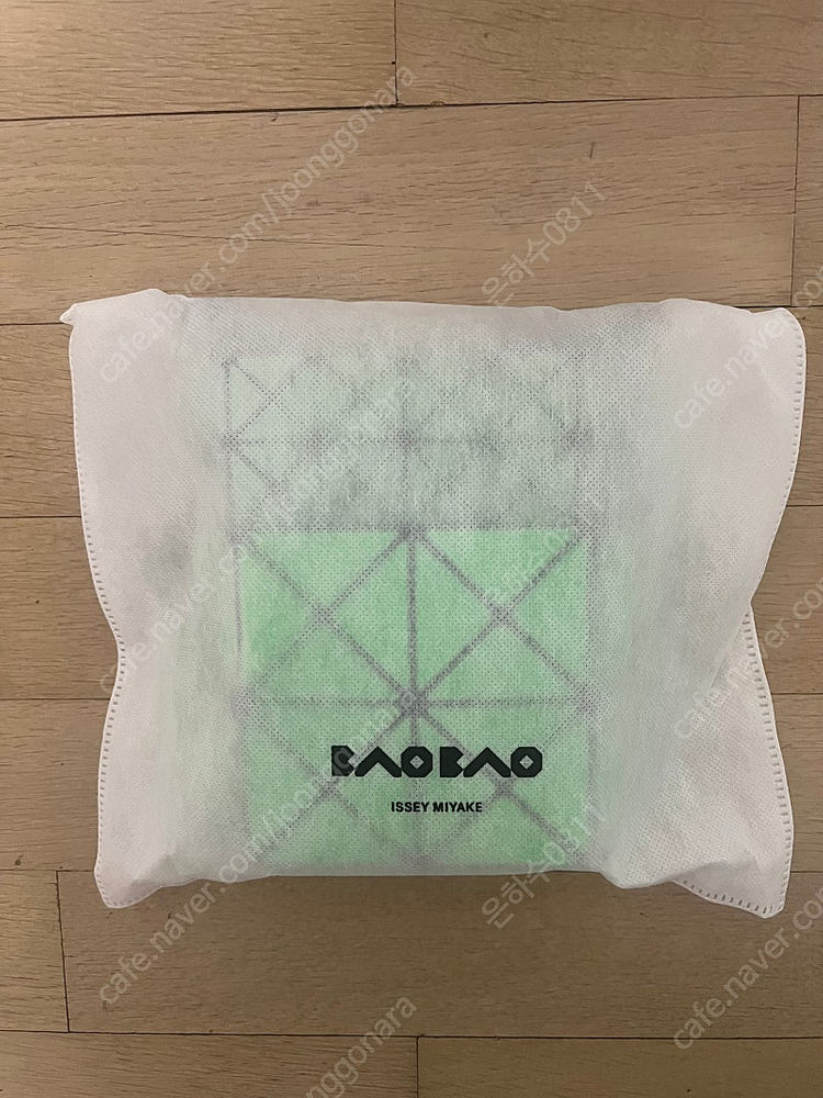 바오바오 루센트 크로스 바디백 이미지