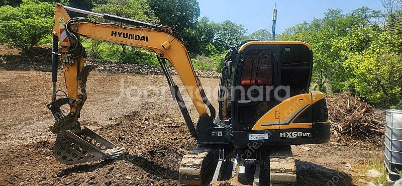17년 4월식 현대 02 굴삭기 HX60MT 2300만...--0