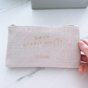 샤넬 코코마드모아젤 린넨 파우치 :) 새상품!