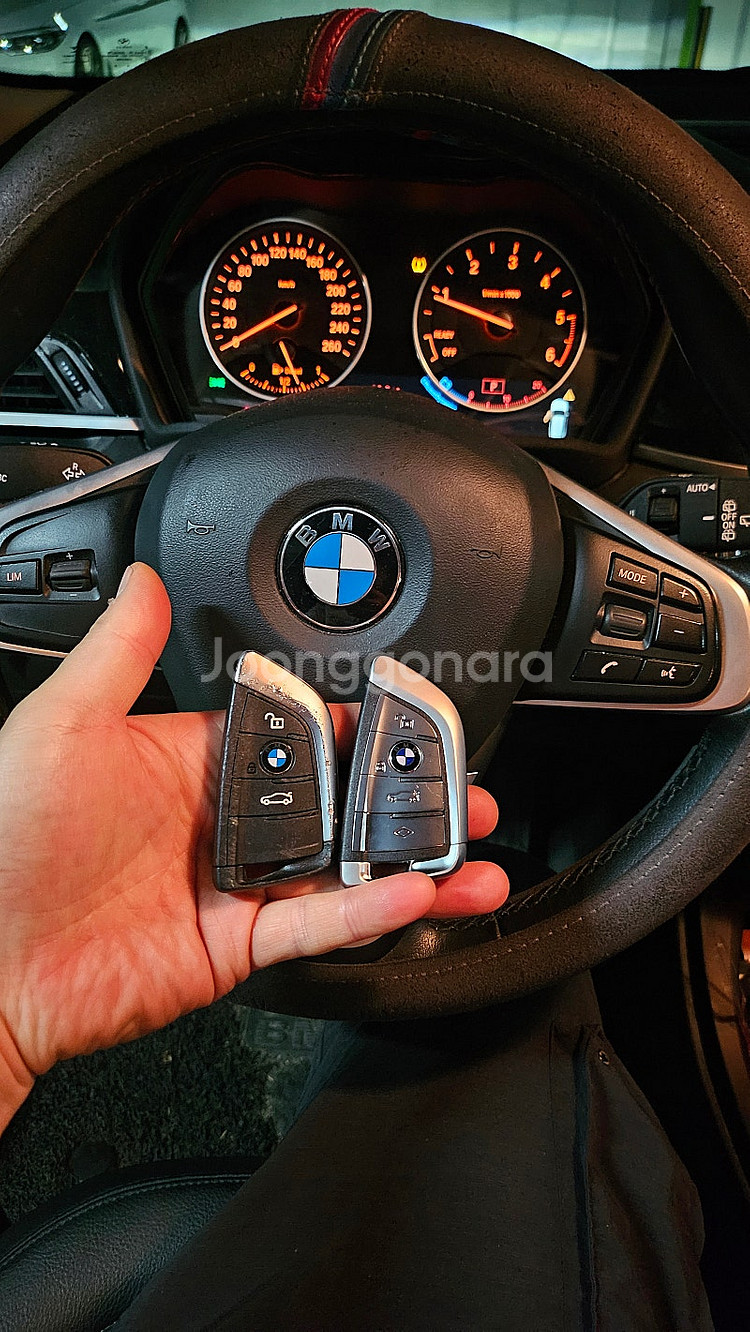 BMW 520d 2013년식 칼키 일체형 스마트키 추가...--0