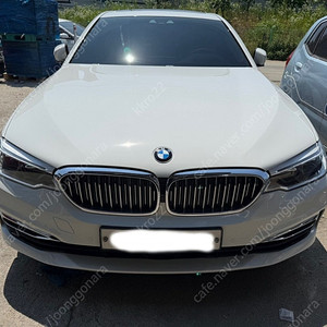 bmw g30 전기형 앞범퍼 뒷범퍼와 헤드라이트 테일램프 그릴 팝니다.