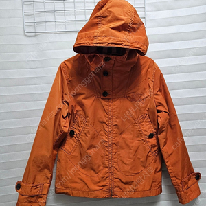 버버리 키즈 바람막이 자켓 점퍼 사이즈 8y 128cm