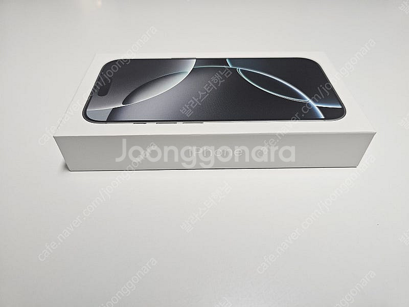 아이폰16프로 256GB 미개봉 자급제 티타늄화이트--3