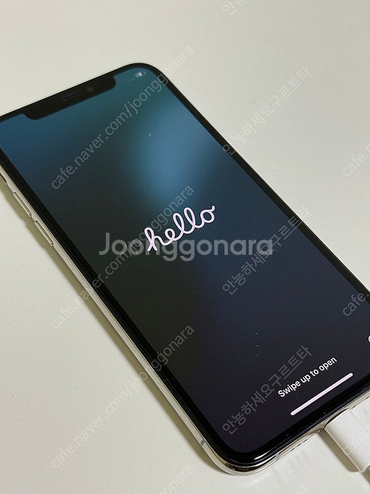 아이폰XS 256GB 실버 배터리 100%--1