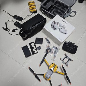 DJI Air2s 플라이모어콤보 외 주변기기 일체 풀박스 A급