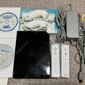 닌텐도 위 본체, 위모콘, 눈차크 등등
