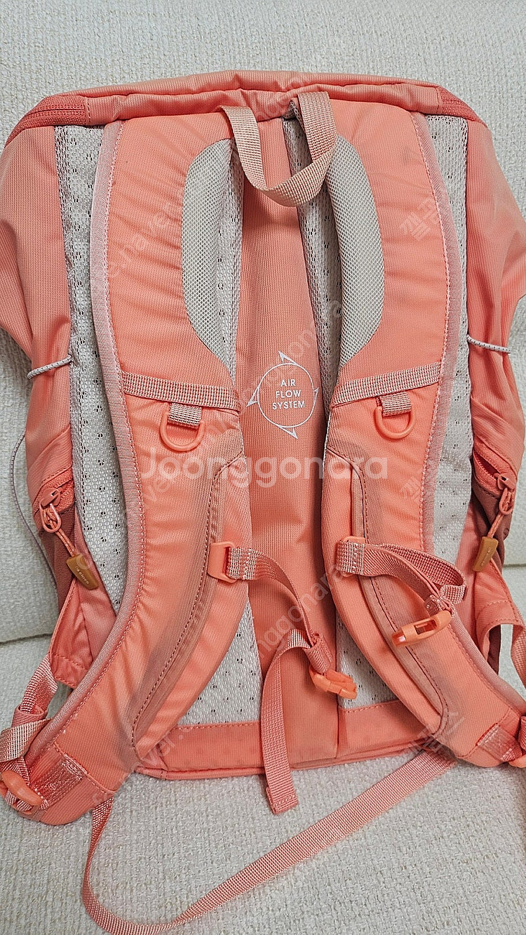 아이더 여성 등산용 백팩 18L /택달린 새제품(택포)--2