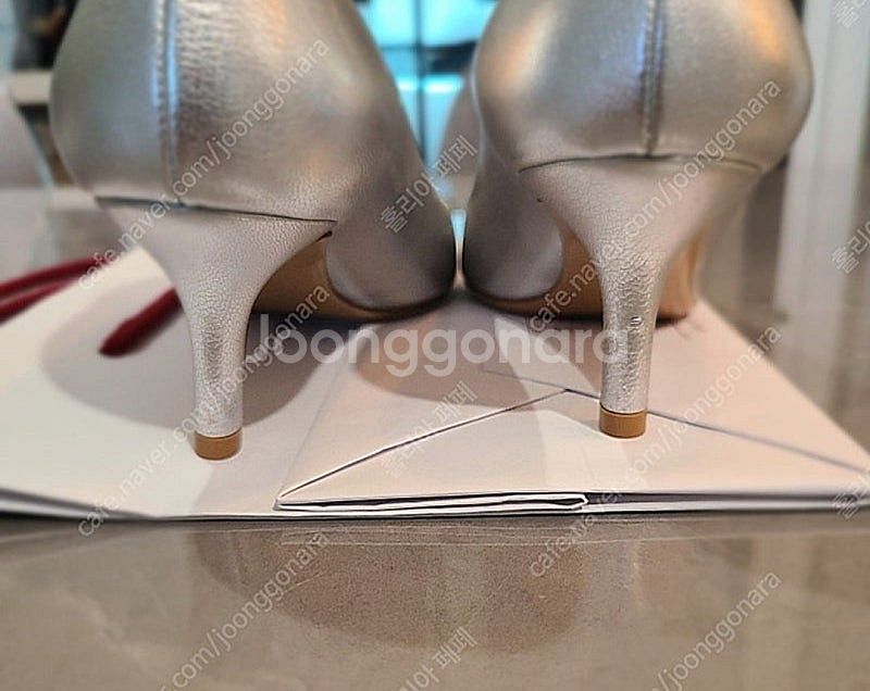 페라가모 은색 구두 250--8