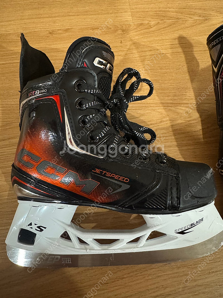 CCM Jetspeed FT8 Pro Skates Yo...--4