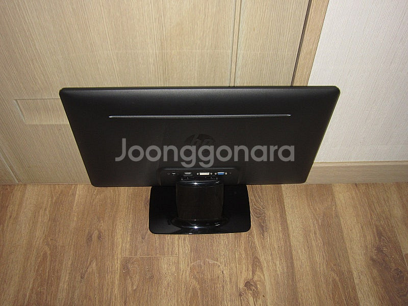 LG TV 모니터 19인치, HP 모니터 23인치--4