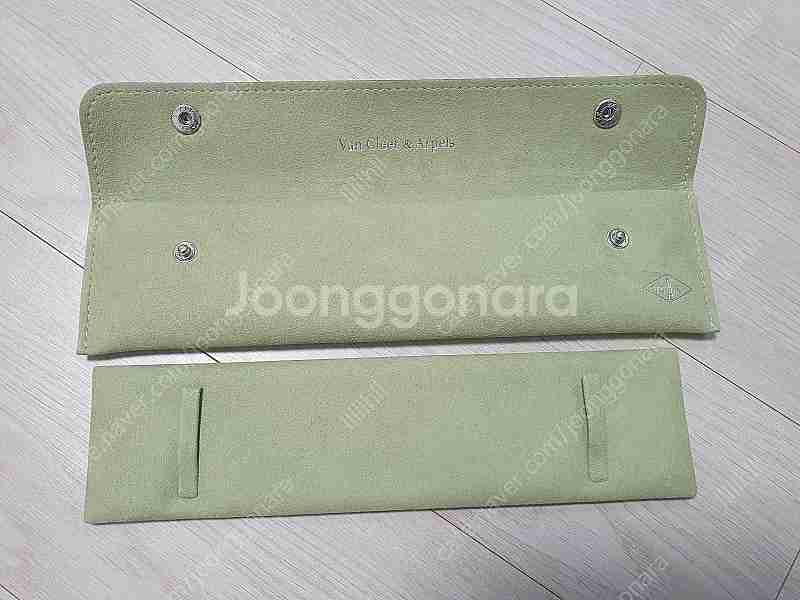 반클리프아펠 팔찌 파우치 새상품--0