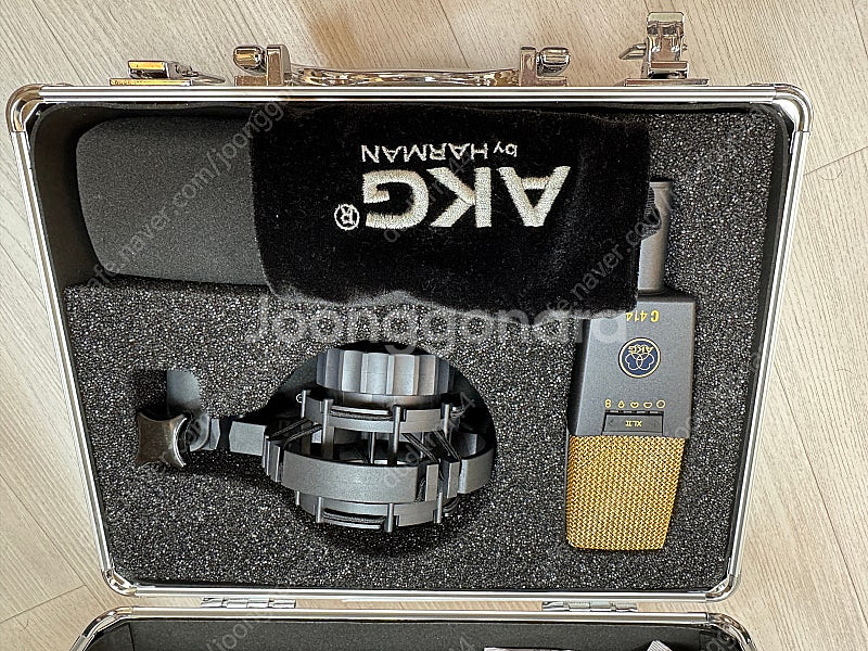 AKG C414 XL2 깨끗한 중고품 풀박스--6