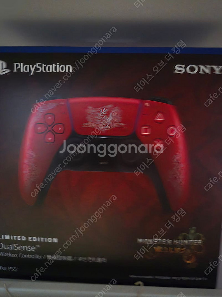 PS5 한정판 몬스터 헌터 듀얼센스 팝니다.--1