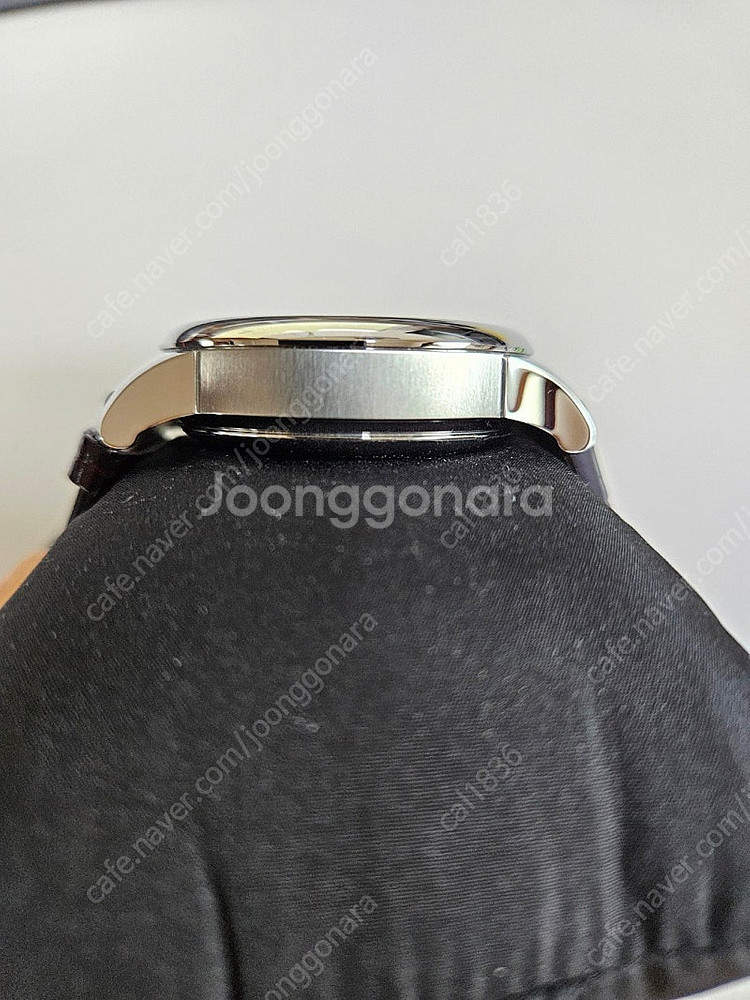 티쏘 르로끌 크로노 새상품 판매합니다.--2