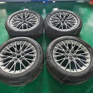 (판매) 제네시스 G80 RG3 18인치 휠타이어 한대분 판매