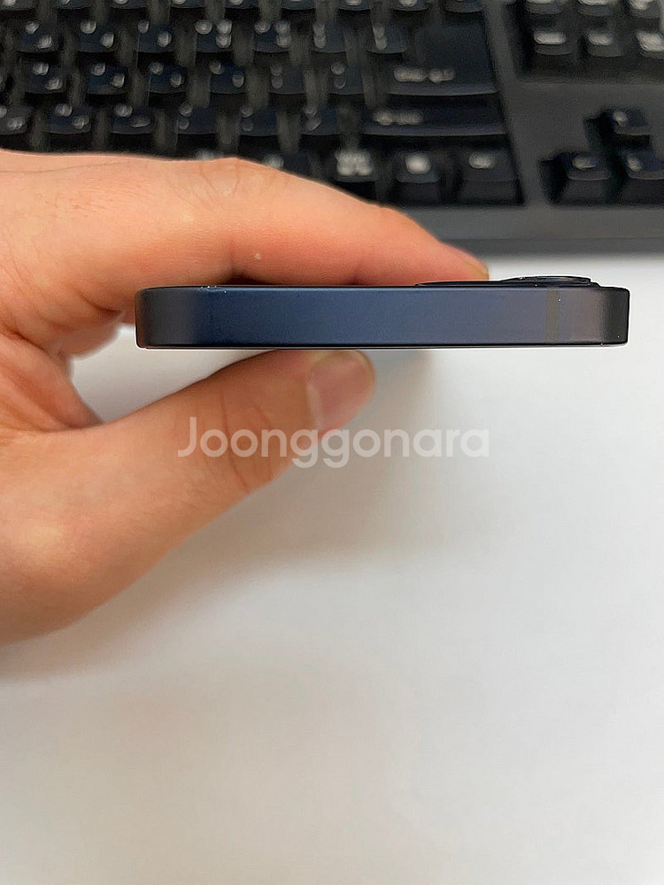 아이폰12미니 블랙 64GB 상태좋은 중고20만팝니다.--3