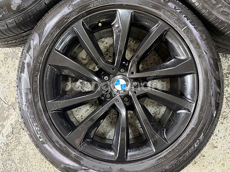 [판매]BMW F16 X6 순정 19인치 휠타이어 판매--3