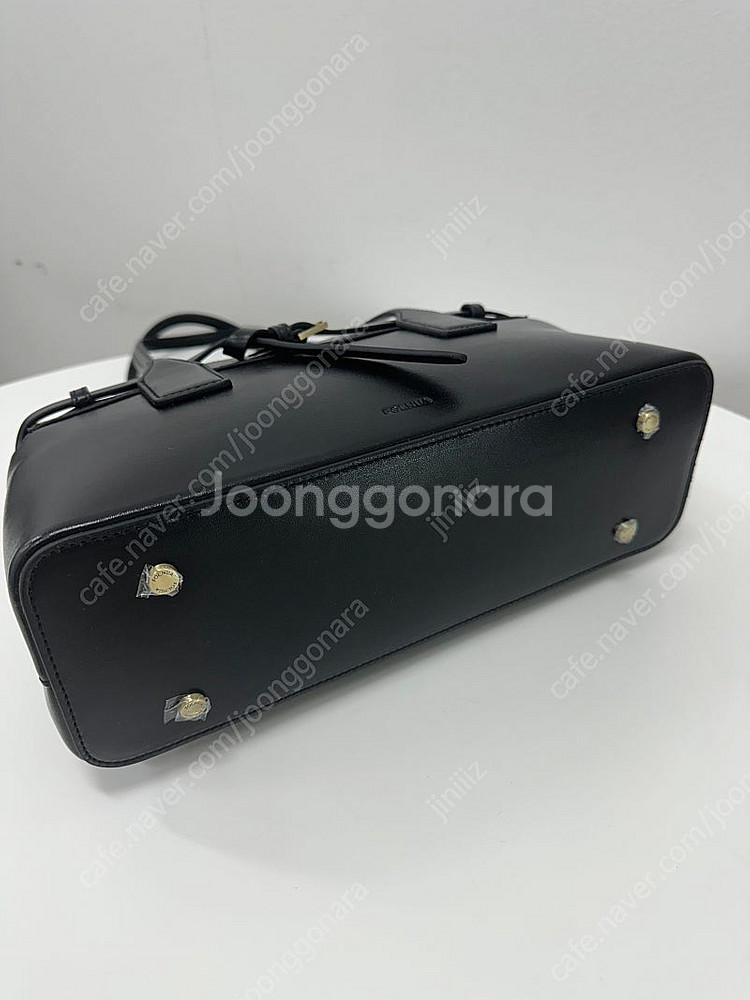 새상품)폴뉴아 주르백 블랙 (천연소가죽)--5