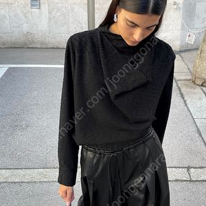 오르 orr 카울넥 블라우스 블랙 S 새상품