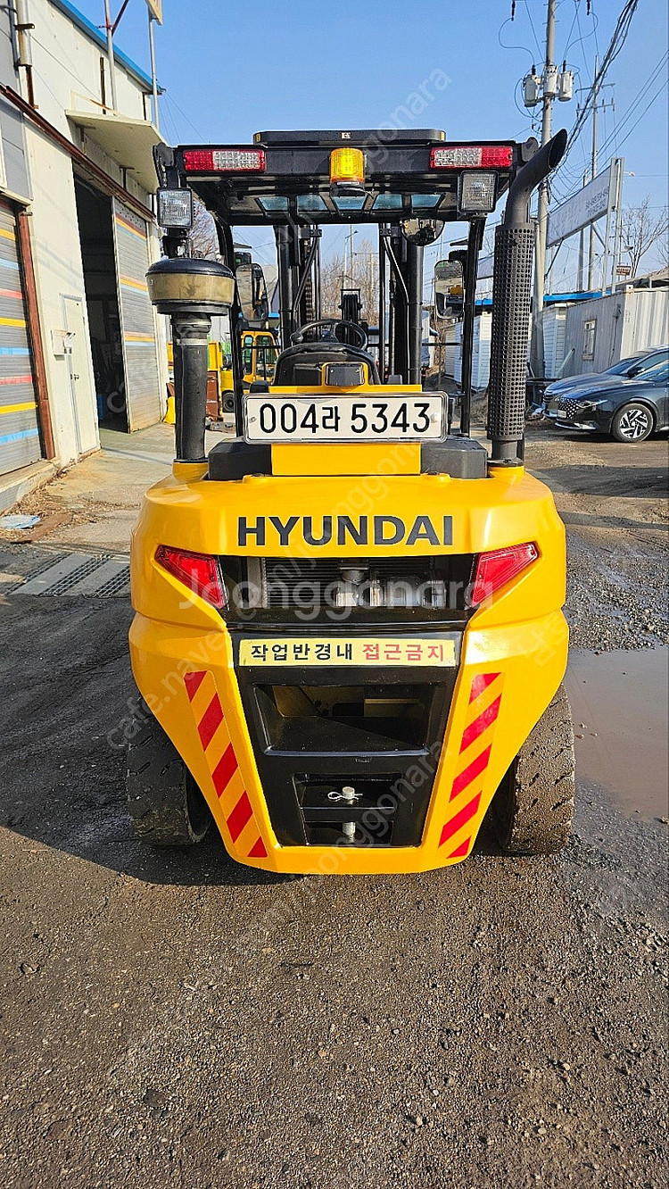 디젤지게차 3.5톤 3단 하이5.5미터 현대 자동발 차...--2
