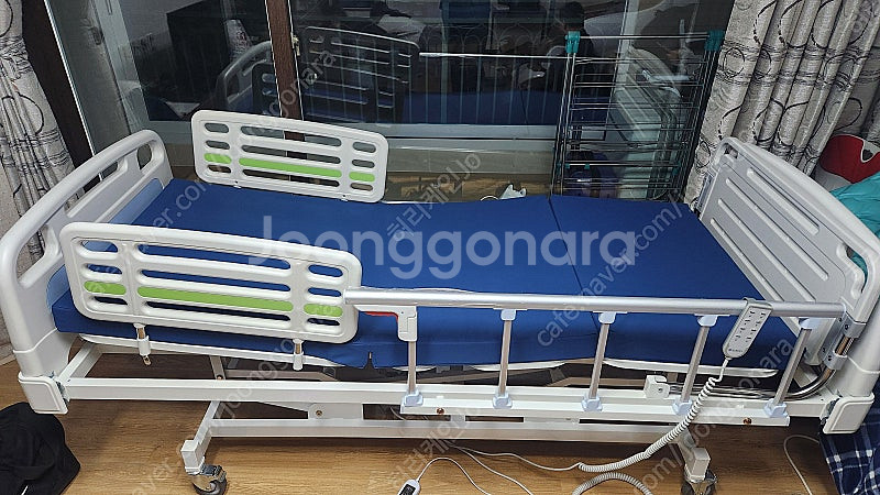 의료용 병원 침대 팝니다. 의료침대 팝니다. 가격인하--0