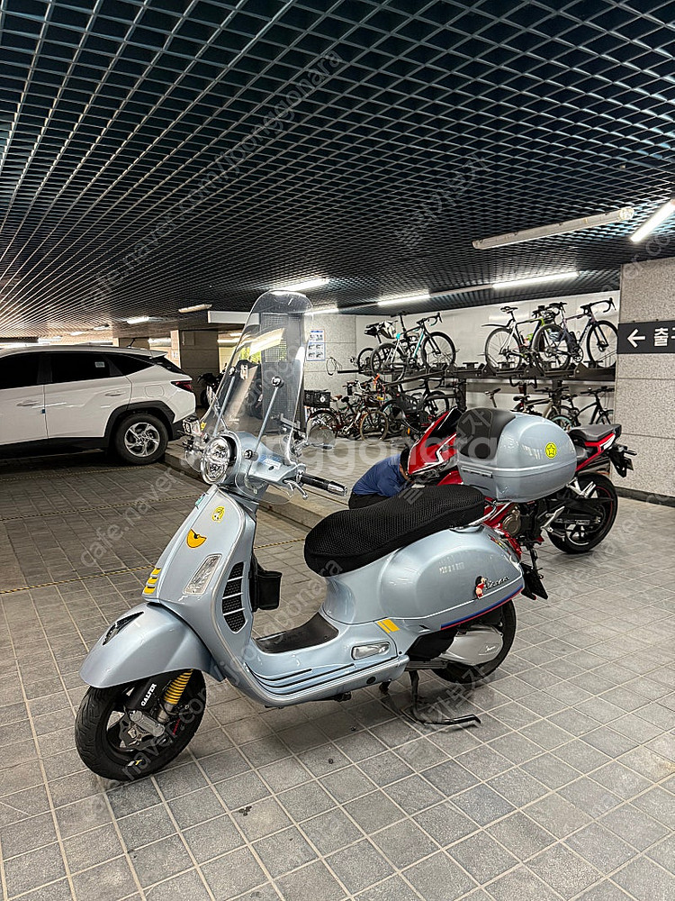 베스파 21년식 Gts300 슈퍼테크팝니다 8000km--6