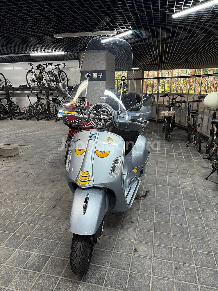 베스파 21년식 Gts300 슈퍼테크팝니다 8000km--7