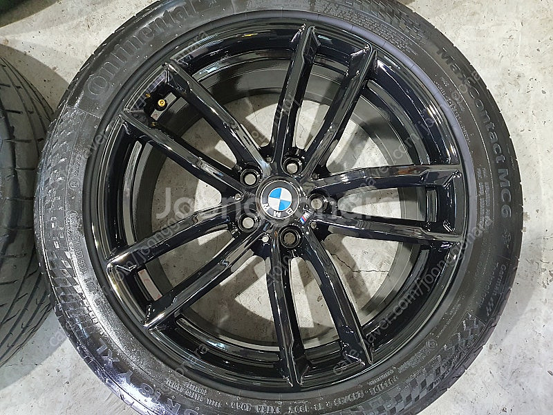 (판매) bmw5시리즈 662m 블랙 18인치 휠타이어...--1