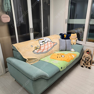 민트색 2인용 쇼파