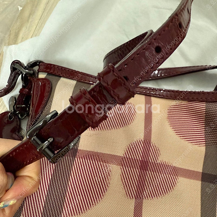 (정품) 버버리 노바체크 하트 크로스백 / 버버리 하트...--4