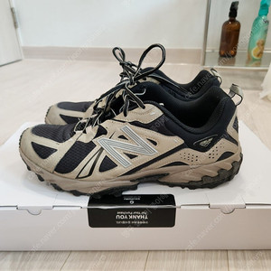 뉴발란스 ML610T 알루미늄 블랙 - D 스탠다드