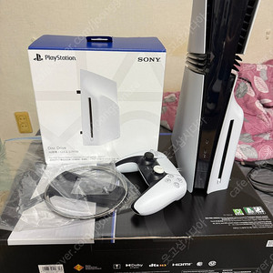 ps5 pro+디스크 드라이브+수직거치대 일괄 판매합니다