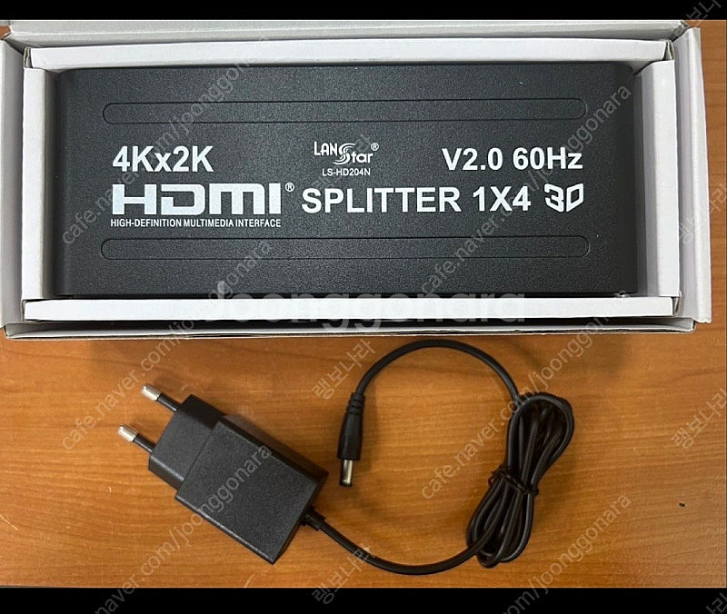 HDMI 1:4분배기 팝니다--1