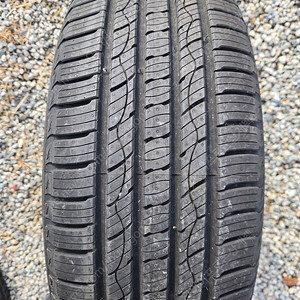 [판매] 금호 크루젠 KL33 넥센 엔프리즈 RH7 255/60R18 임판 타이어 팝니다