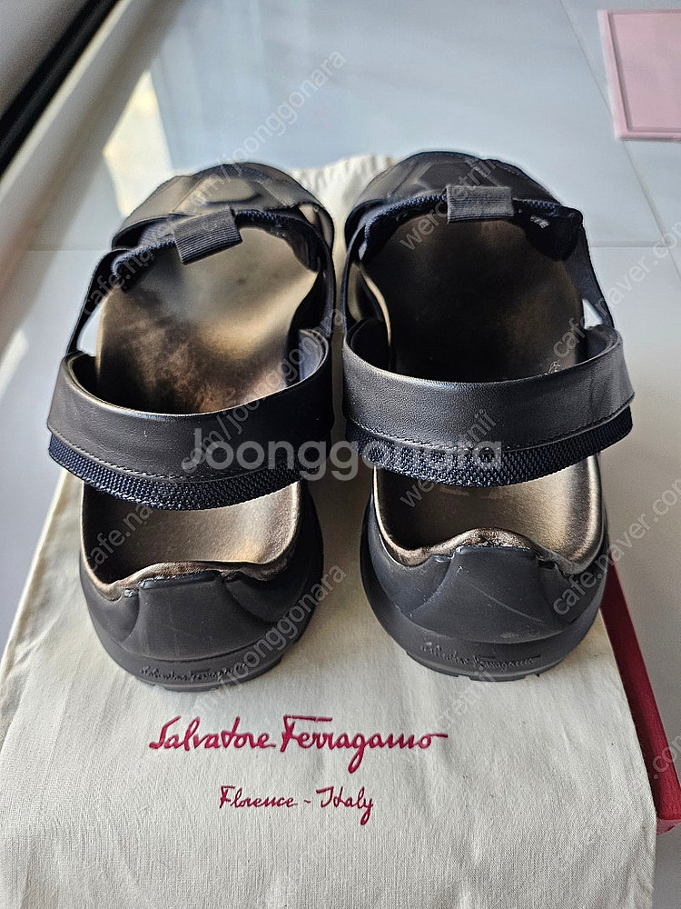 페라가모 샌들--1