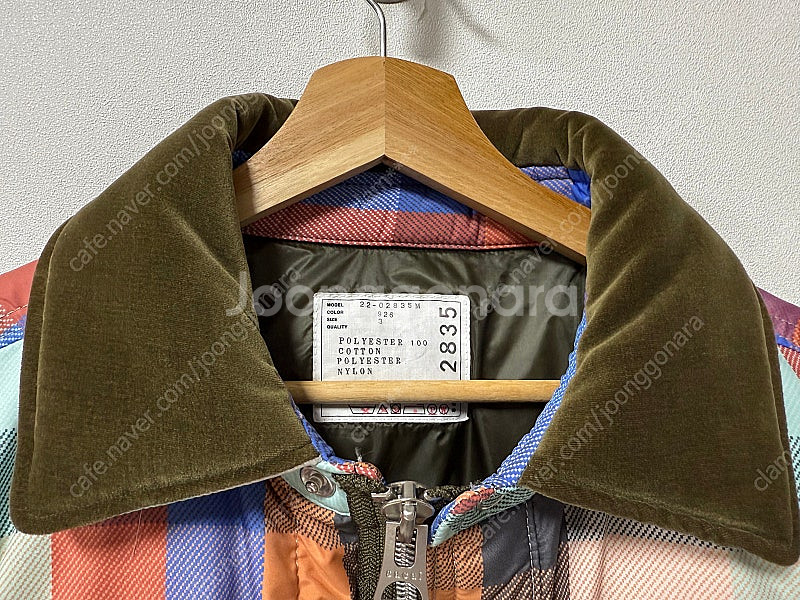 사카이 (sacai) 벨벳 카라 패디드 체크 자켓 패딩...--1