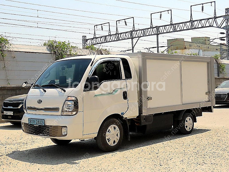 중고 봉고3 EV 1톤 킹캡 내장탑차 흰색 2020년식...--0