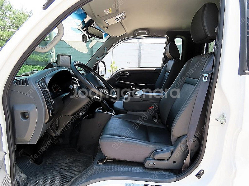 중고 봉고3 EV 1톤 킹캡 내장탑차 흰색 2020년식...--8